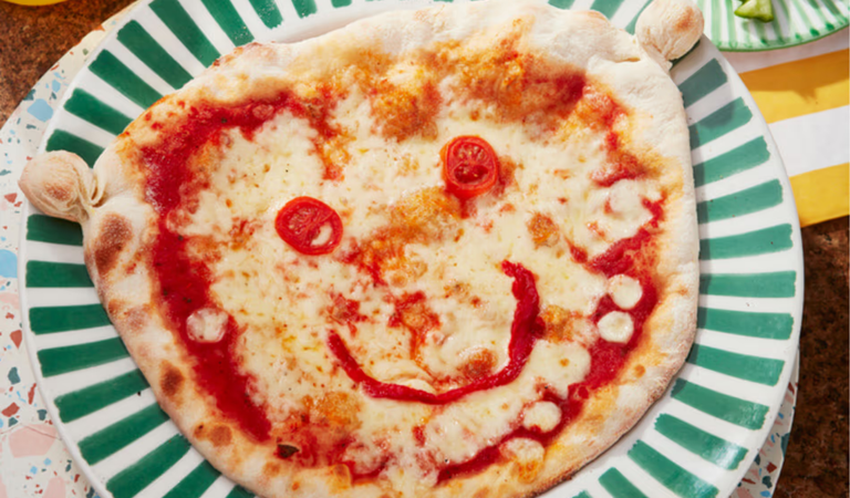 Imgi 18 Happy Face Pizza 1